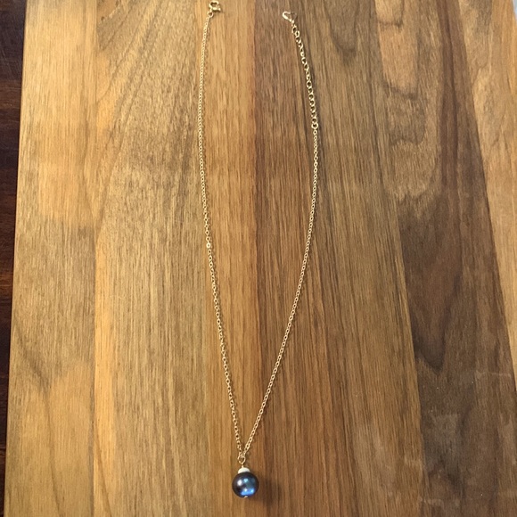 Handmade Freshwater Pearl/Puka shell Necklace, on 17” 14k Gold-filled Chain - Picture 3 of 8